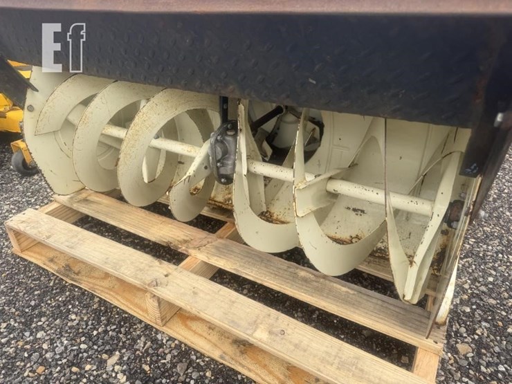 cub-cadet-1864-image-10