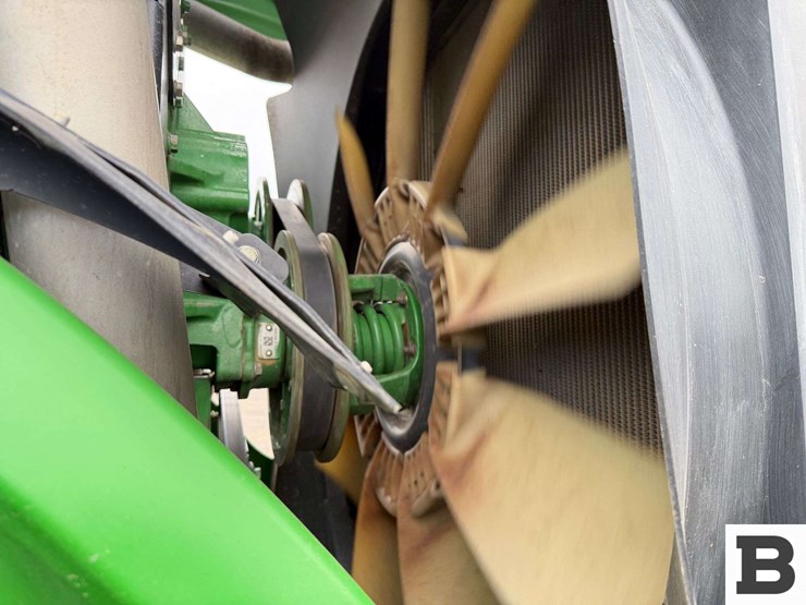 2012-john-deere-9510r-image-66