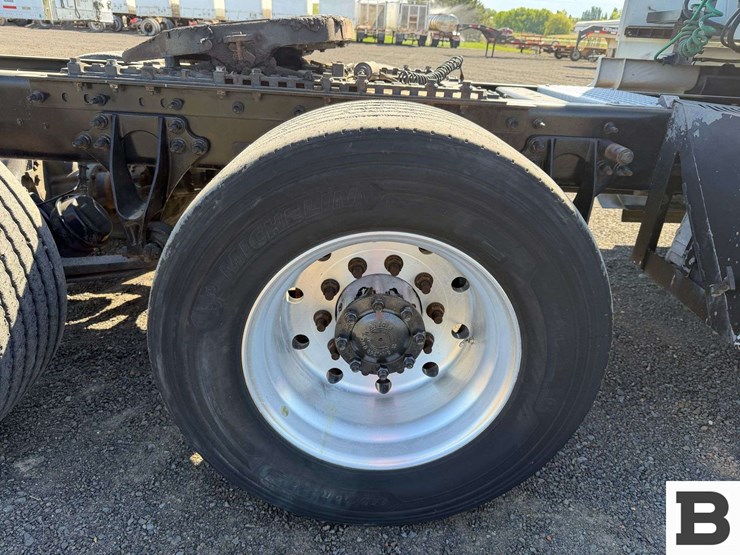 2012-international-prostar-image-36