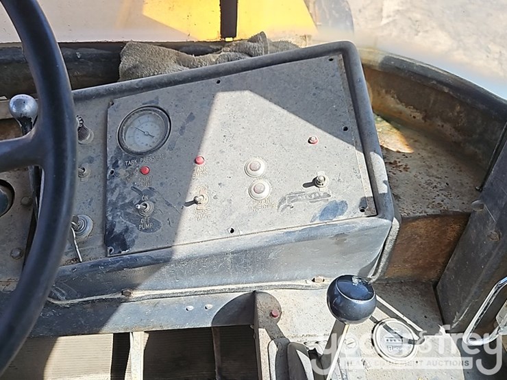 rickel-big-a-3500,-liquid-fertilizer-spreader-image-21