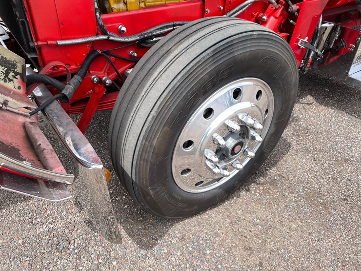 1976-peterbilt-359-image-87