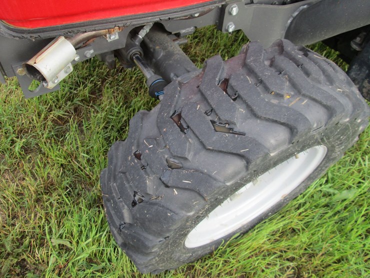 massey-ferguson-1734e-image-24