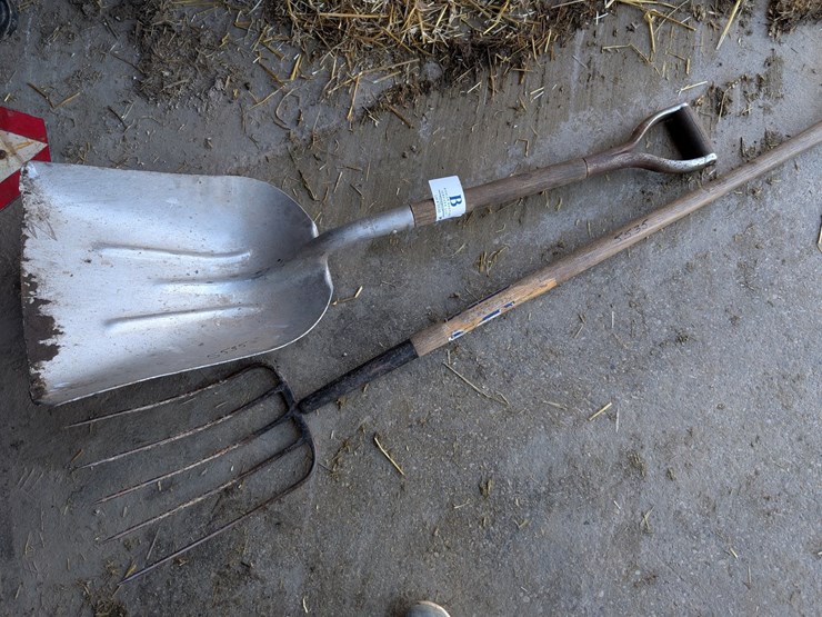 #5535-•-fork-and-shovel-image-3