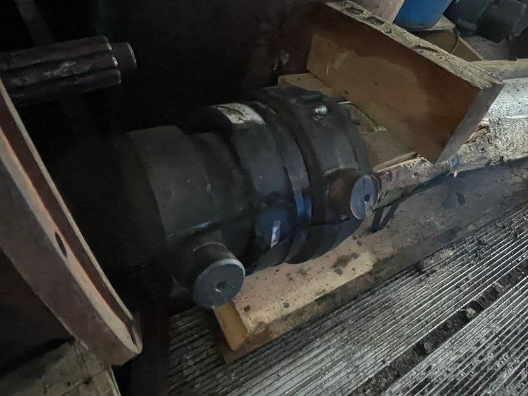 #10400-•-mailot-industries-dump-truck-hydraulic-cylinder-image-3