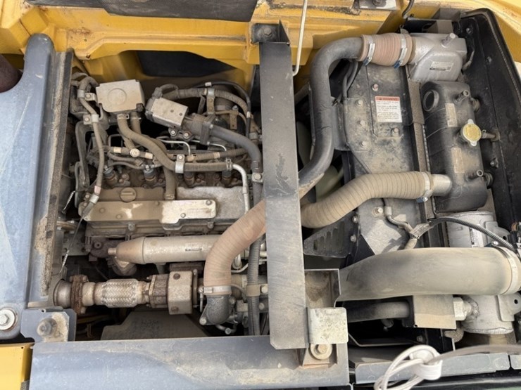 2016-kobelco-sk140sr-image-39