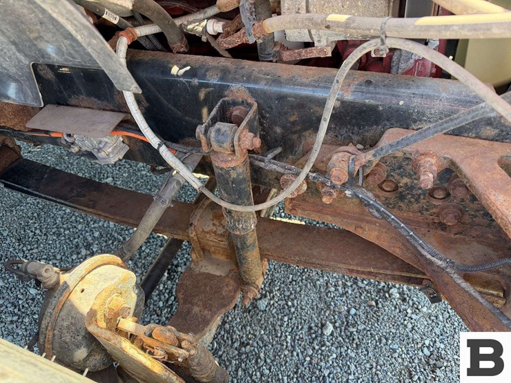 2010-ford-f750-image-45