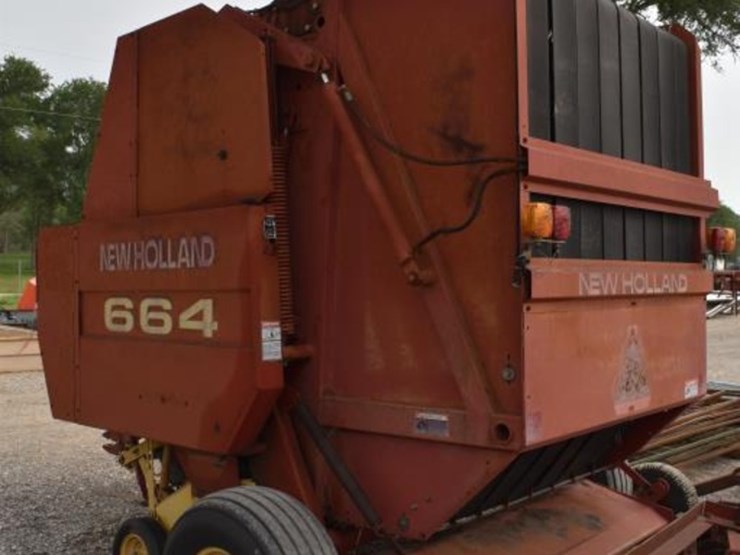 new-holland-664-image-3