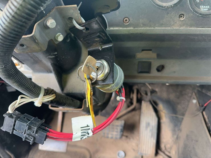 1998-mack-ch613-image-26