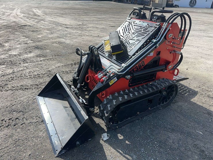 2026-future-ft380-mini-skid-steer-image-1