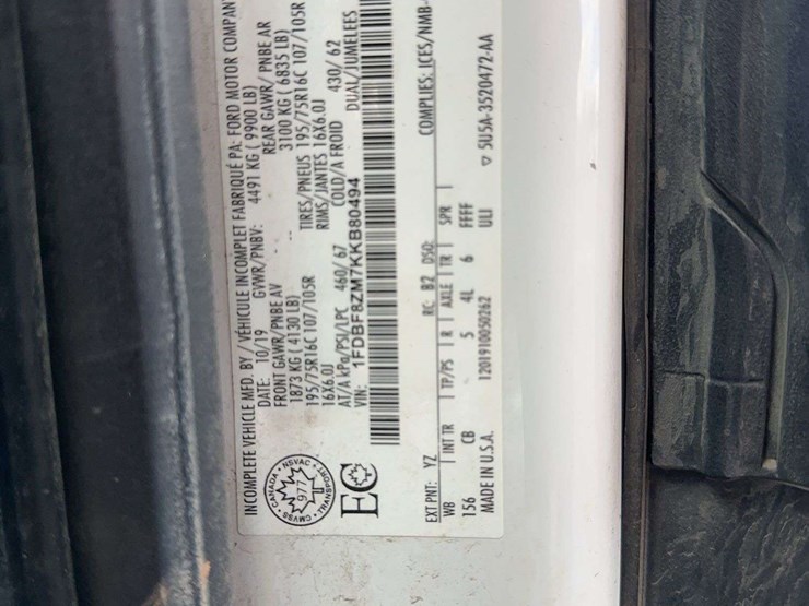 2019-ford-transit-image-26