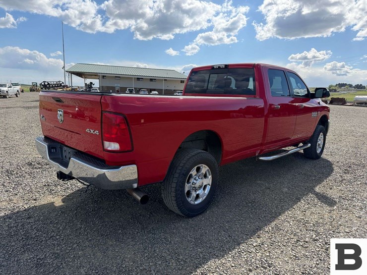 2016-dodge-2500-image-5