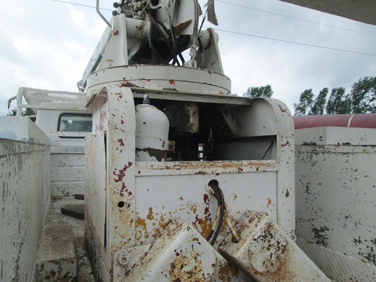 1990-international-4900-image-13