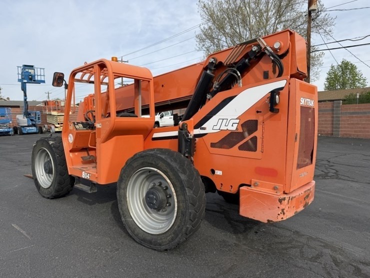 2015-sky-trak-8042-image-6