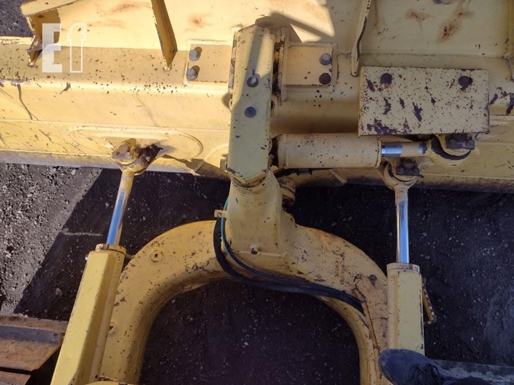 2013-komatsu-d39px-23-image-24