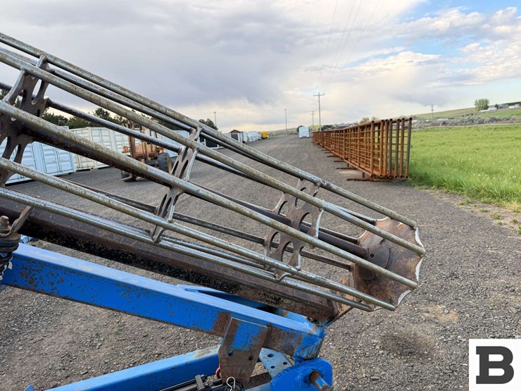 new-holland-sg120-image-24