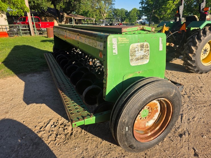 john-deere-450-image-3
