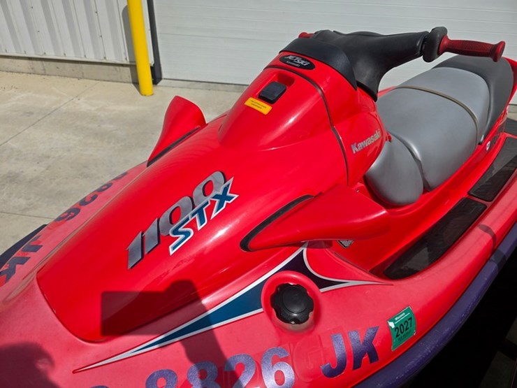 #60-•-kawasaki-1100-stx-jet-skis-image-12
