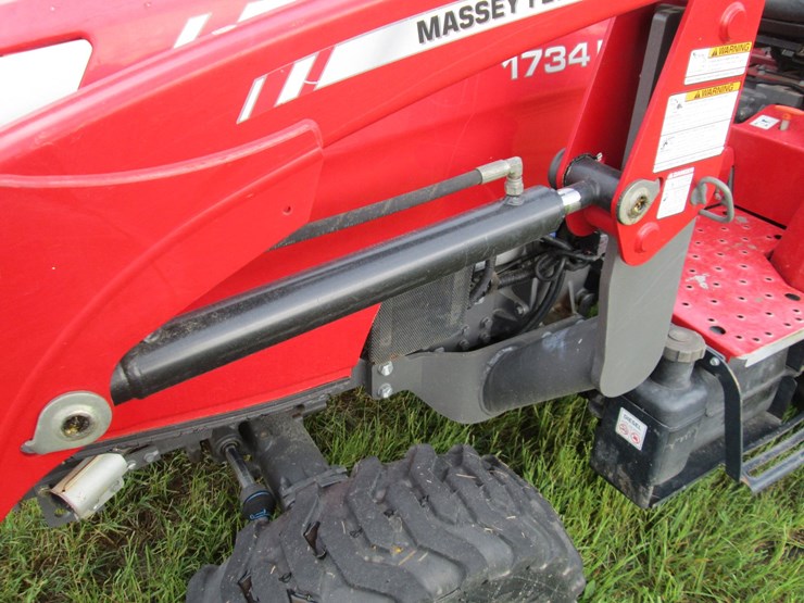 massey-ferguson-1734e-image-26