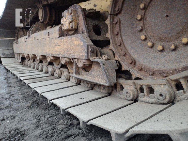 2005-deere-700h-lgp-image-24