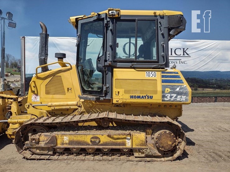 2016-komatsu-d37ex-23-image-13
