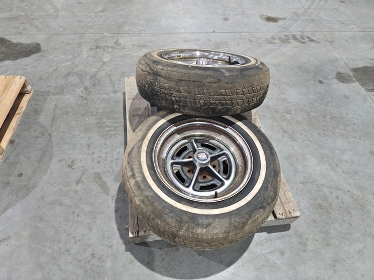 #41-•-buick-(2)-5-bolt-rims-image-2