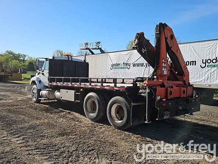 2008-international-7400-image-4