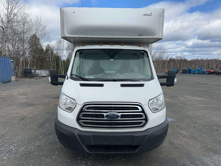 2019-ford-transit-image-2