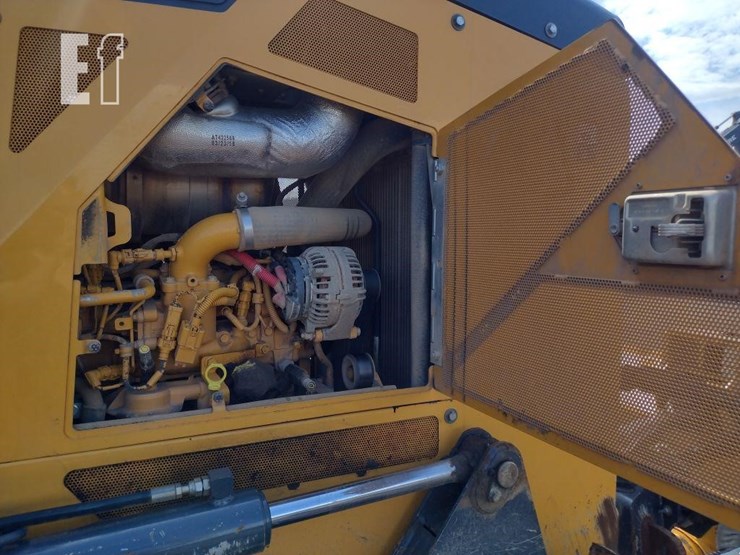 18-deere-650k-lgp-image-33