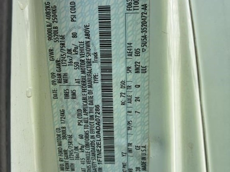 2012-gmc-sierra-2500-image-37