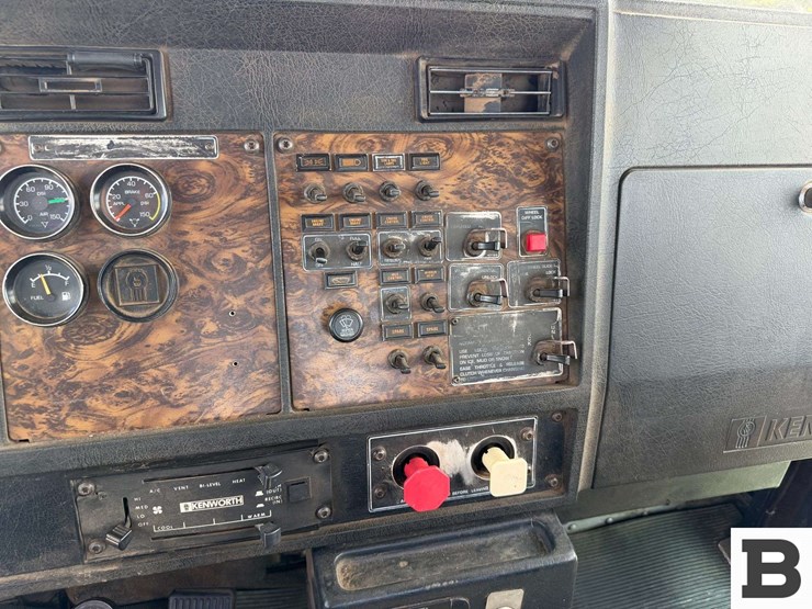 1998-kenworth-t800-image-61