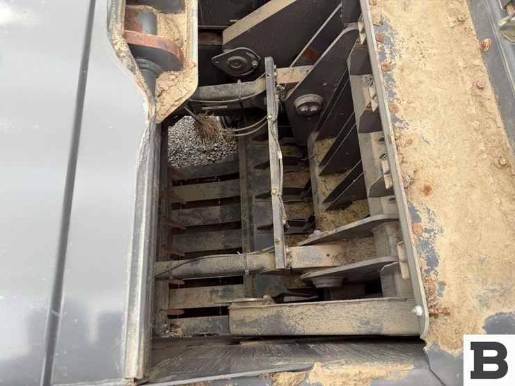 2018-massey-ferguson-2290-image-48