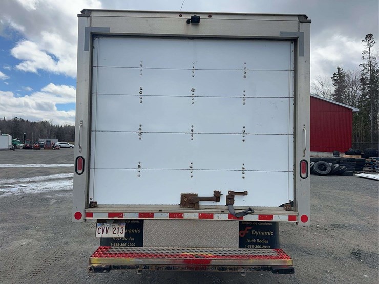 2019-ford-transit-image-6