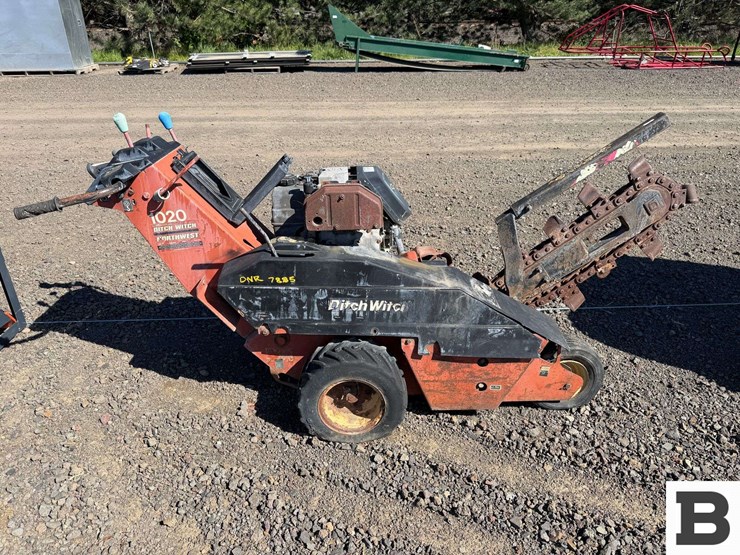 ditch-witch-1020-image-4