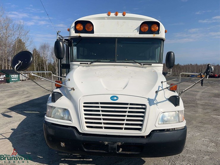 2009-bluebird-vision-image-2