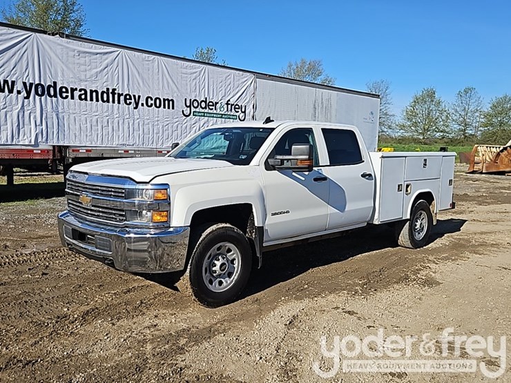 2016-chevrolet-silverado-3500hd-image-1