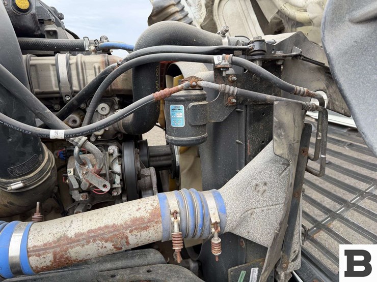 2018-freightliner-cascadia-125-image-50