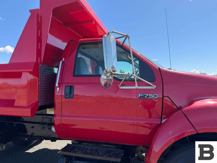 2010-ford-f750-image-35