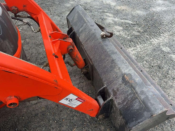 2019-kioti-cs2210-image-13