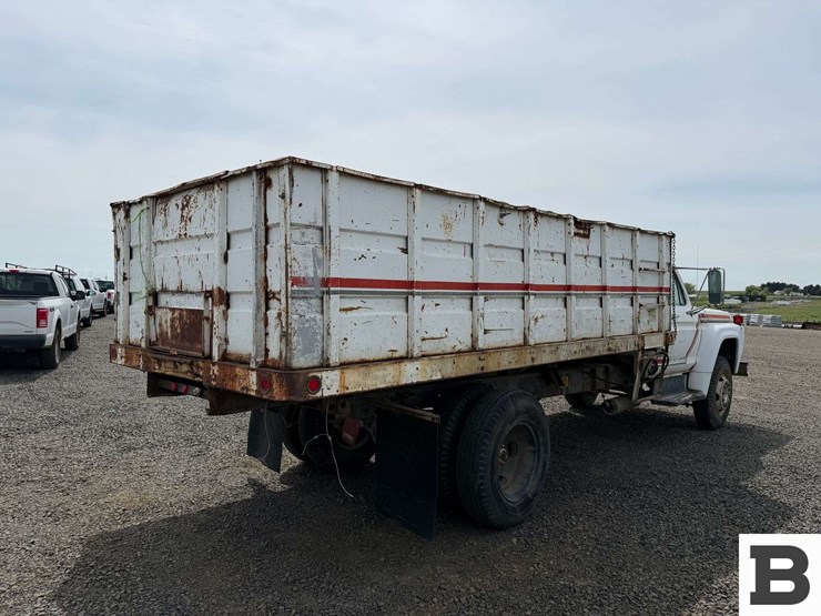 1976-ford-f750-image-5