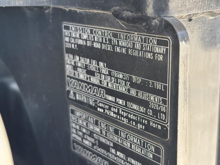 2020-takeuchi-tb240-image-59