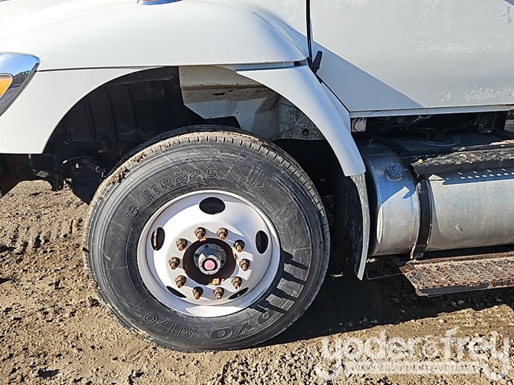 2008-international-7400-image-13