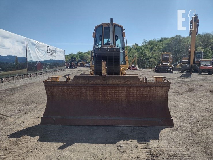 2004-deere-700h-image-2