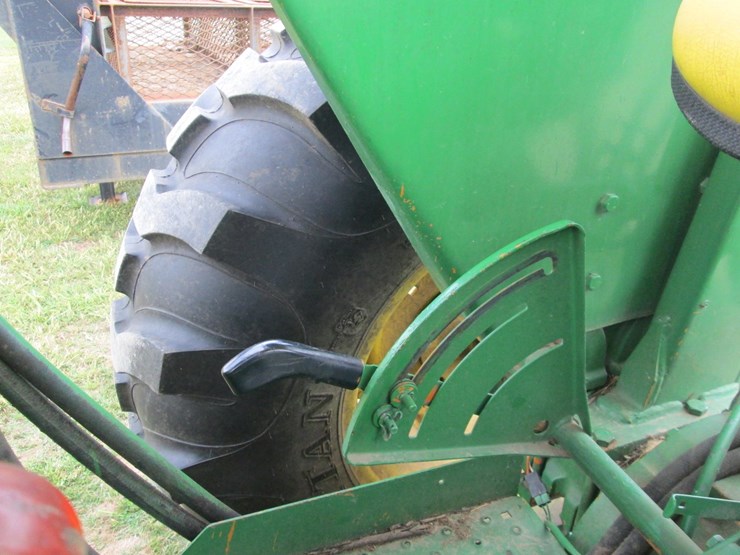 john-deere-2550-image-40