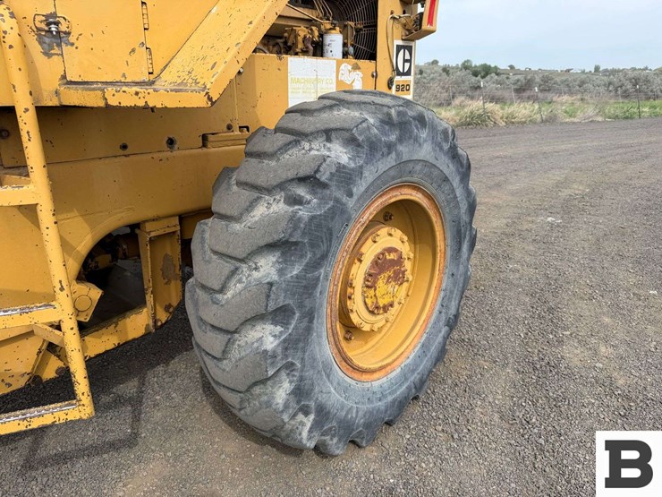 caterpillar-920-image-27