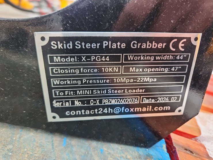 future-ft-x-pg44-mini-skid-steer-plate-grabber-image-4