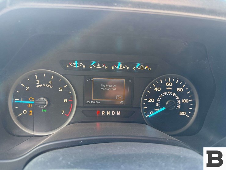 2018-ford-f150-image-30