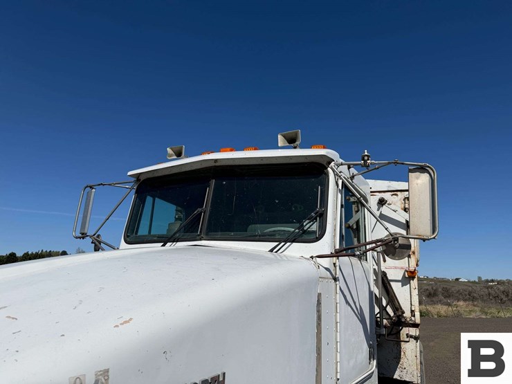 1987-kenworth-t600-image-9