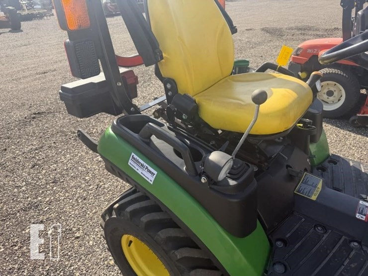 john-deere-1025r-image-14