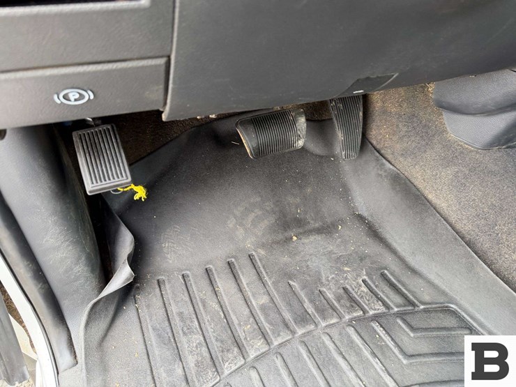 2011-dodge-ram-1500-image-27