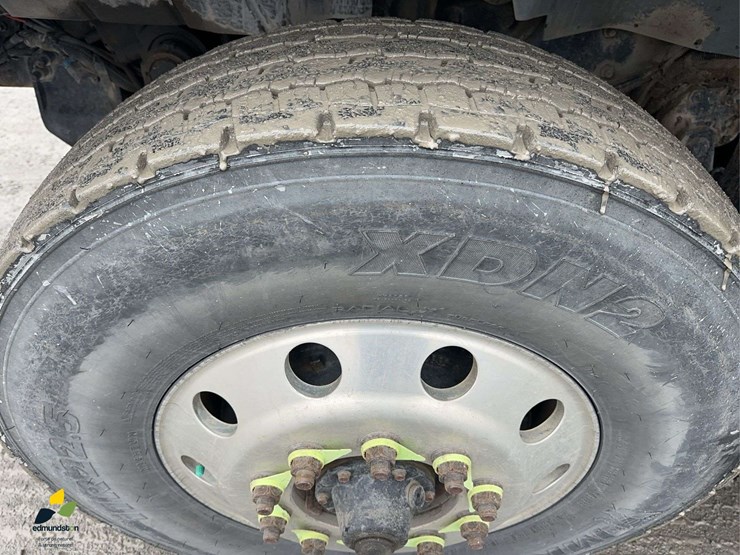 2006-international-7400-image-9